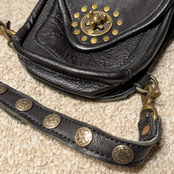 Earth Nynja Handmade Leather Utility Pocket Belt & Thigh Bag - Black/Brass - Picture 5 of 15